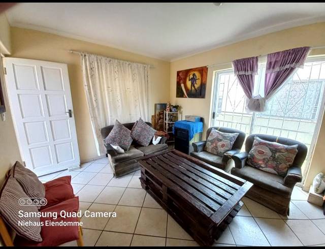 3 BEDROOM HOUSE FOR SALE IN BROADLANDS VILLAGE